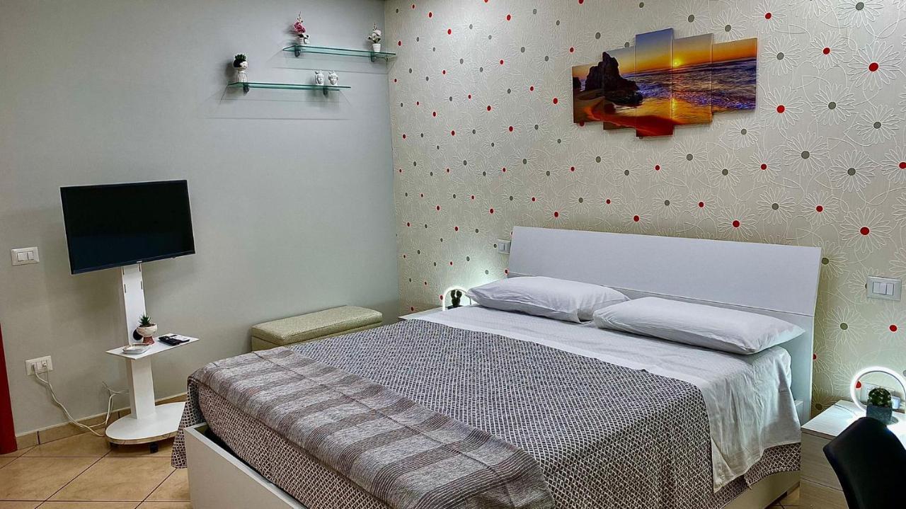 Appartamento Casa Crispino Mansarda N3 Per 3 Persone Frattaminore Екстериор снимка