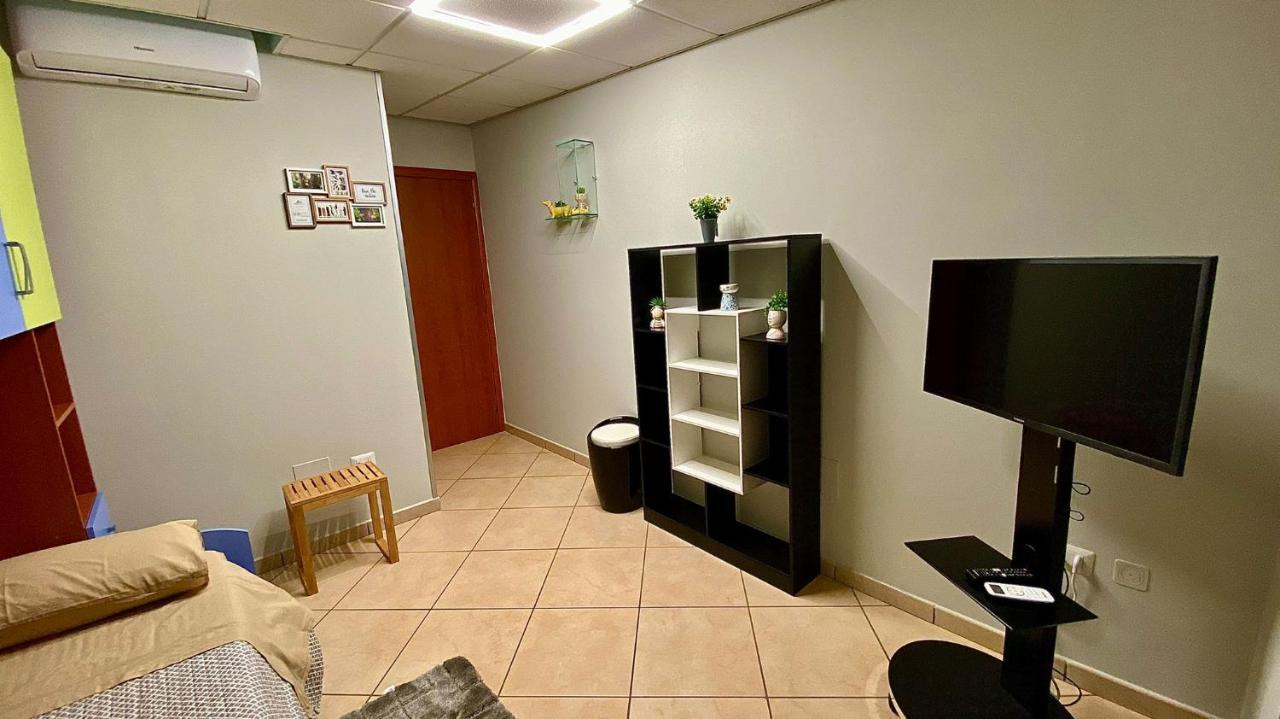 Appartamento Casa Crispino Mansarda N3 Per 3 Persone Frattaminore Екстериор снимка